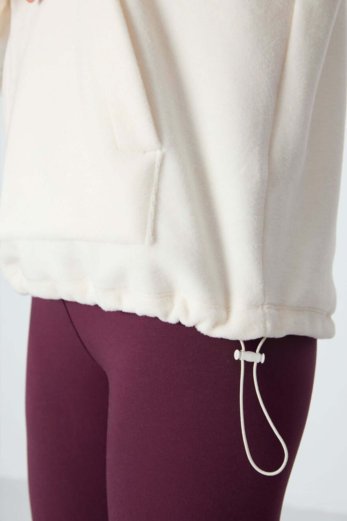 Women’s Ecru Oversized Polar Hoodie – Soft Texture, Embroidered Detail