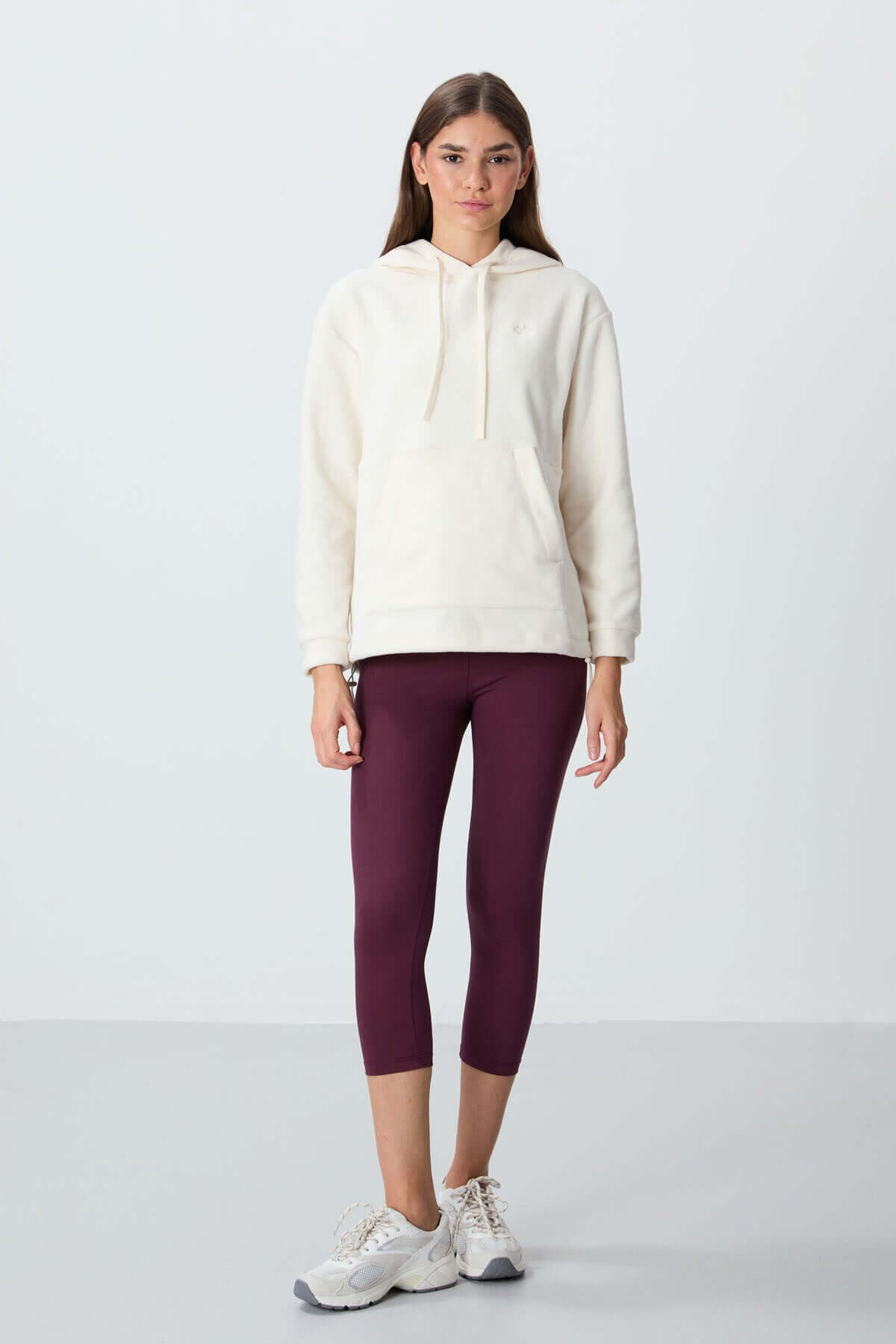 Women’s Ecru Oversized Polar Hoodie – Soft Texture, Embroidered Detail