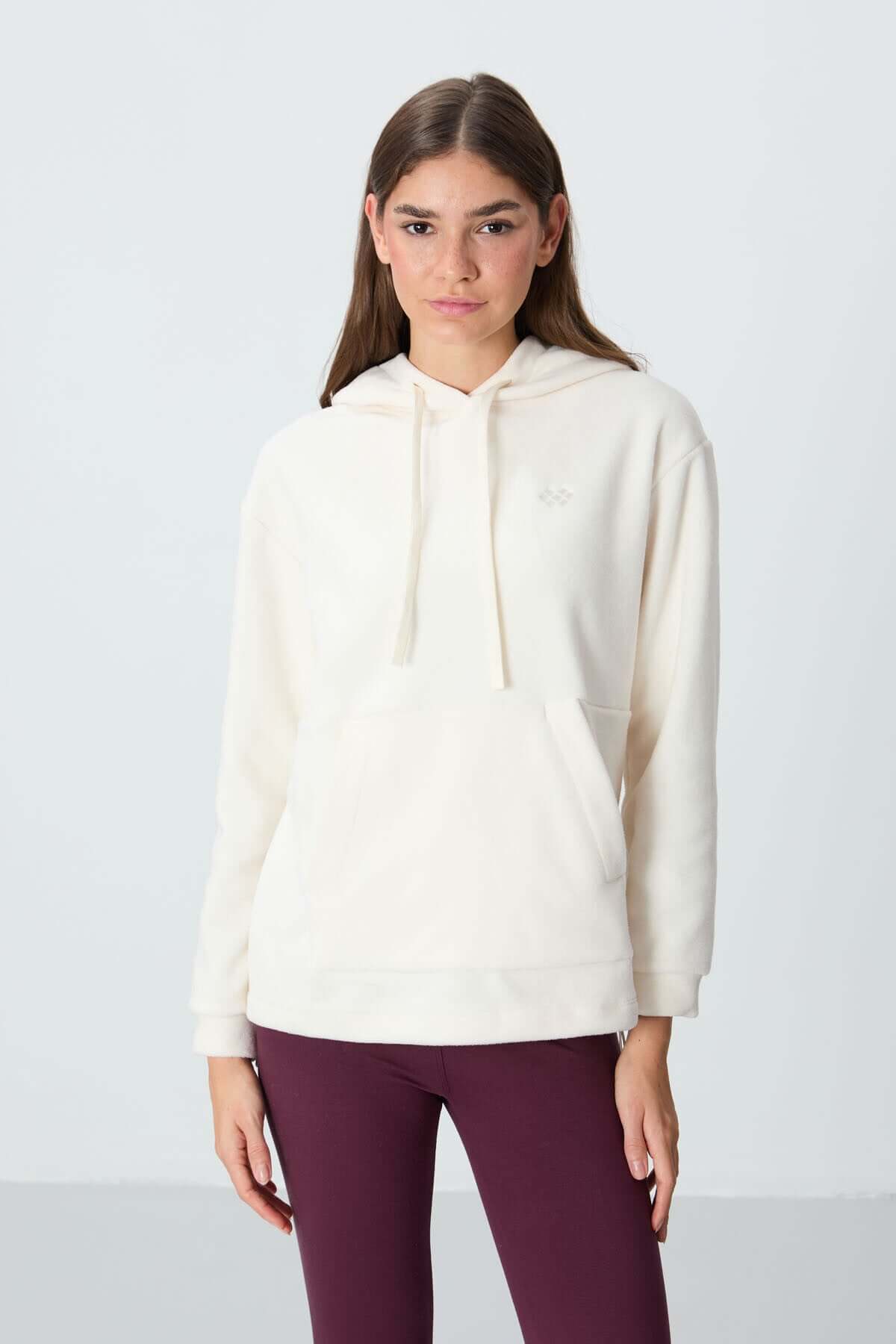 Ecru thick soft textured hooded women's sweatshirt from TOMMYLIFE, perfect for activewear and sportswear in Canada.